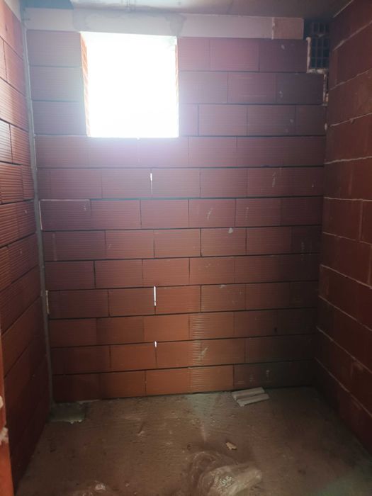 Продава се Тристаен апартамент в Асеновград - 101 кв.м за 851 €/кв.м - Снимка #2