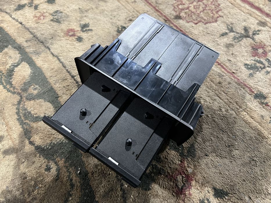 Подкассетник кассетница от гольф 3