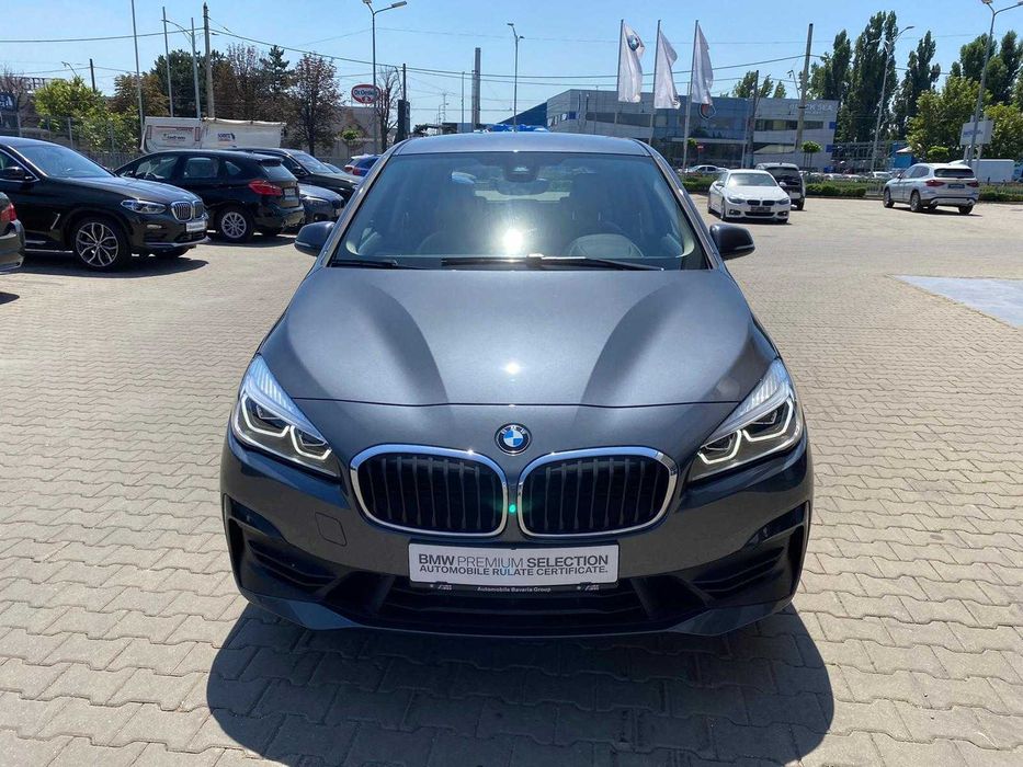 BMW 218d Active Tourer 150 CP Automat Navi LED Scaune încălzite