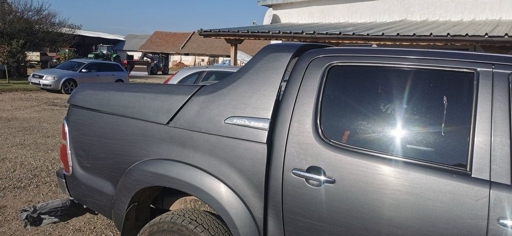 Хардтоп за Тойота Хайлукс.FULL BOX