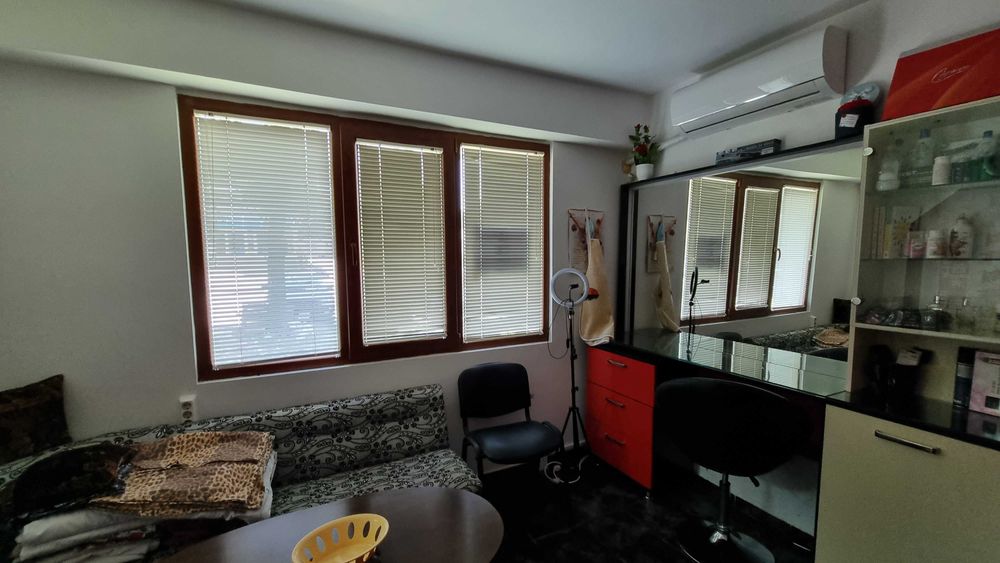 1943-Продава се двустаен апартамент на нисък етаж в ж.к. "Орел"!