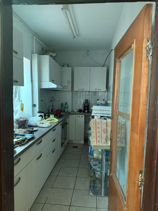 Casă primitoare în Șandra, cu curte, grădină și toate utilitățile incluse. Proprietate versatilă, ideală pentru renovare sau noi proiecte.