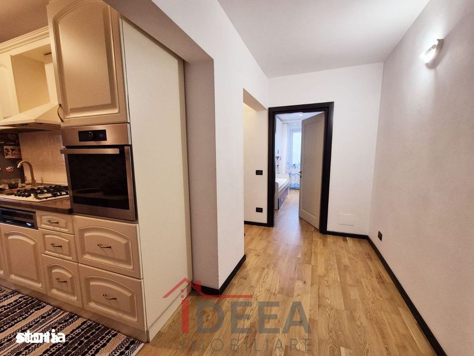 Apartament cu 3 camere, decomandat, ultracentral