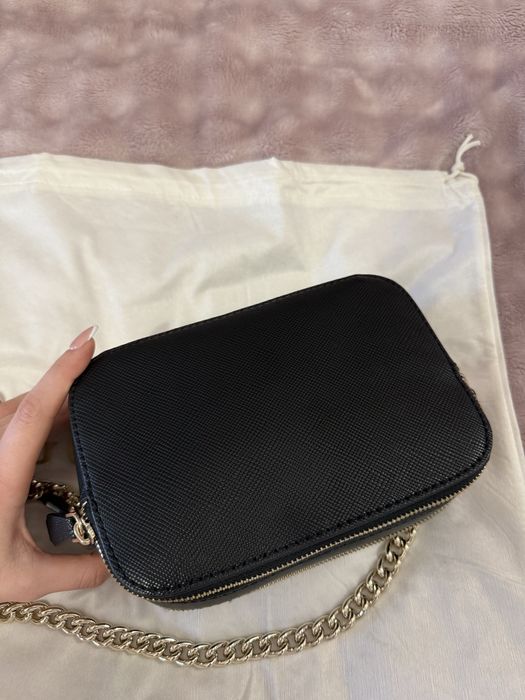 Черна чанта Guess