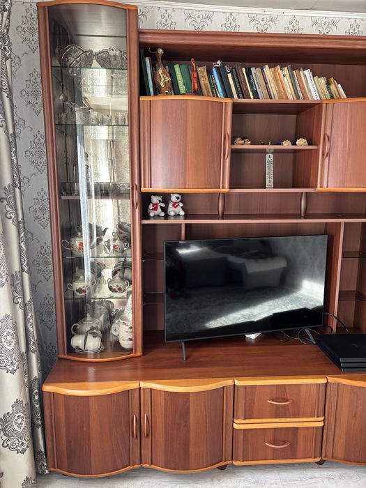 Продам стенку для гостиной