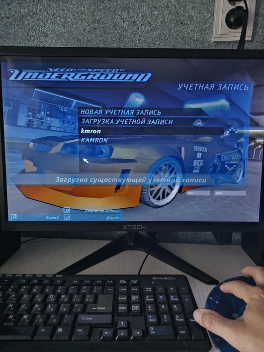 Kampyuter stol va kampyuter sotiladi