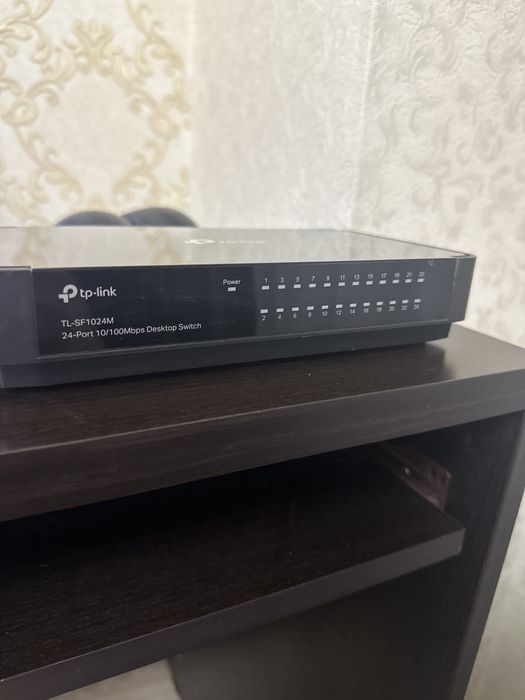 Switch на 24 порта tp link tl sf1024m