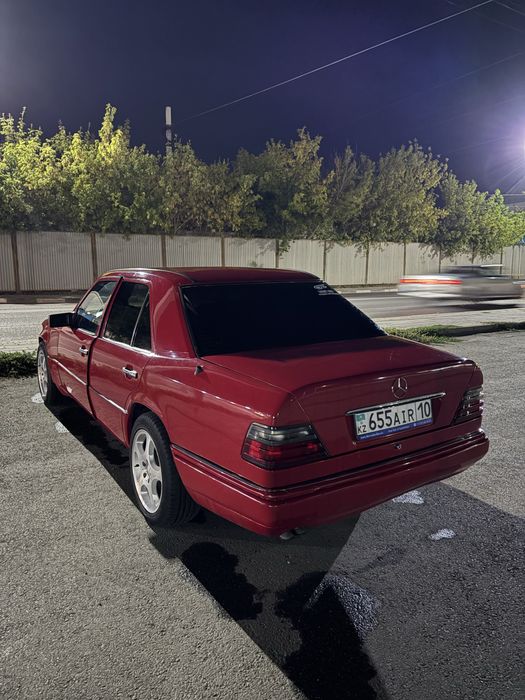 Продам мерседес 124 е280