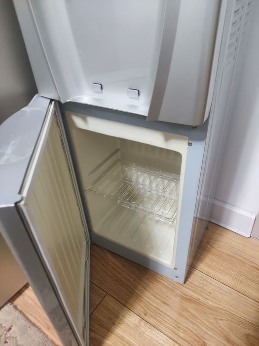 Диспансер для воды