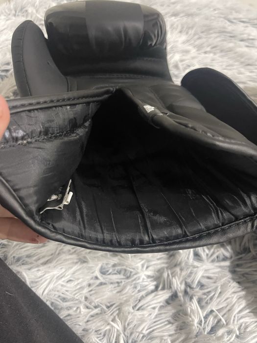 Vand manusi Venum Chalenger 3.0