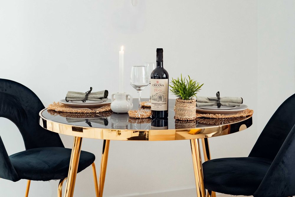 Cazare in Iasi - Servici Profesionale Regim Hotelier/ Palas - Centru