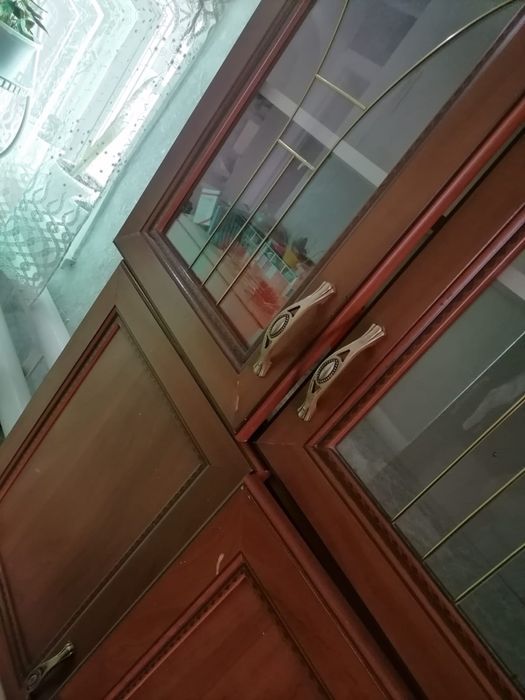 Продам кухонные навесные шкафы