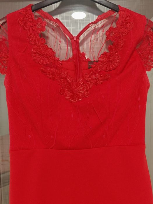Rochie de zi roșie