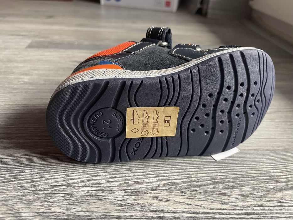 Чисто нови маратонки 22 размер geox