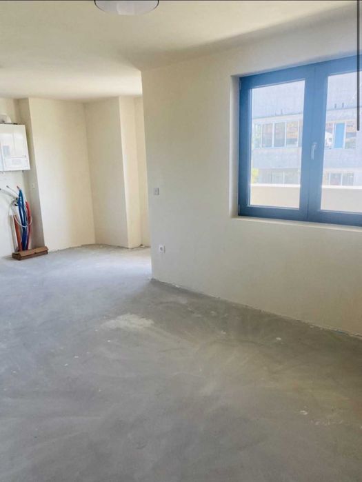 Продава се Тристаен апартамент в Велико Търново, Център - 107 кв.м за 1380 €/кв.м - Снимка #3