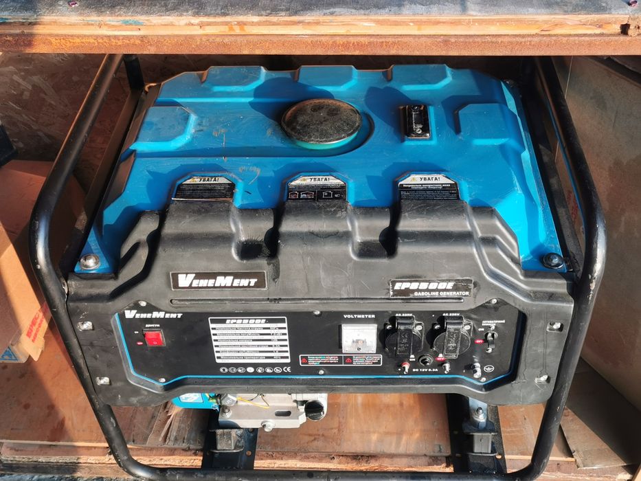 Бензиновый генератор
