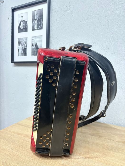 Acordeon Hohner Tango2M cu 96 de basi