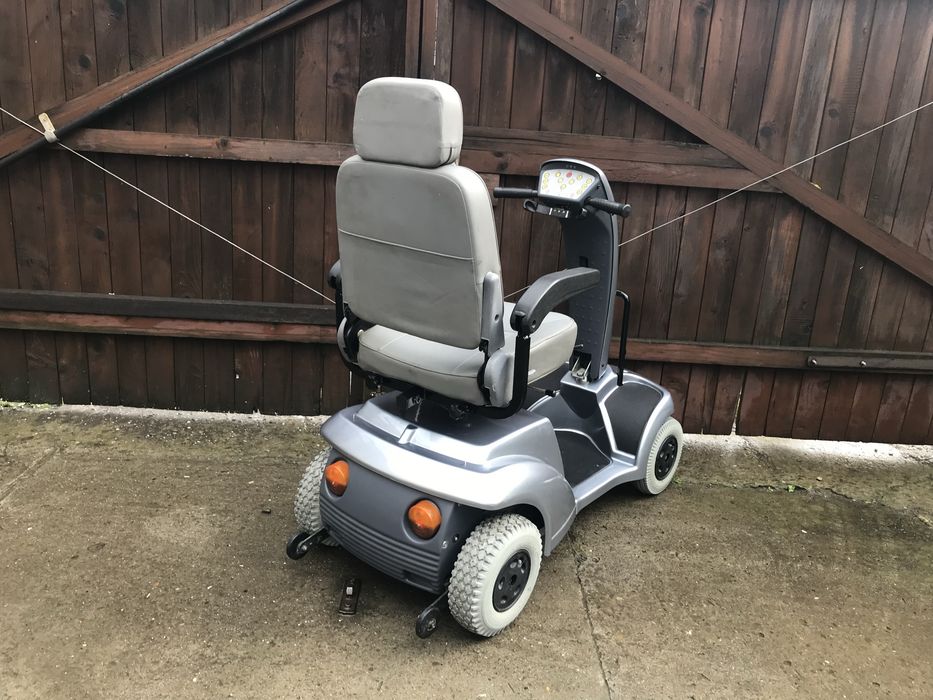 Scuter Carut electric pentru persoane cu dizabilități handicap batrani