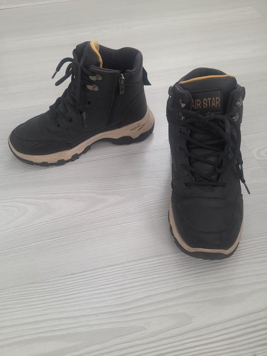 Детски боти за момче