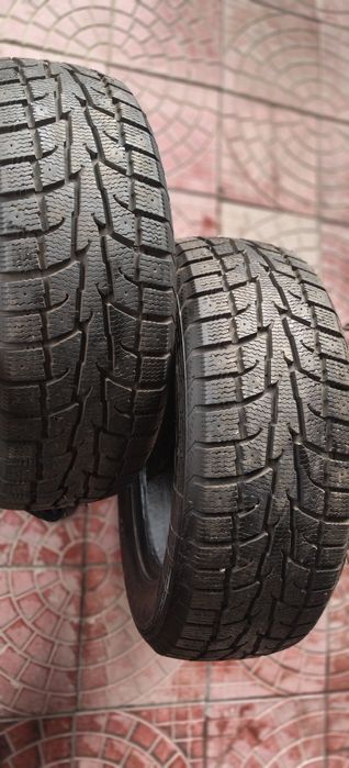Зимние шины  265/60R18