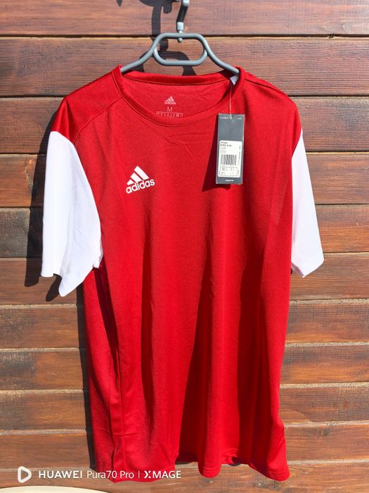 Нова мъжка тениска на Adidas размер M