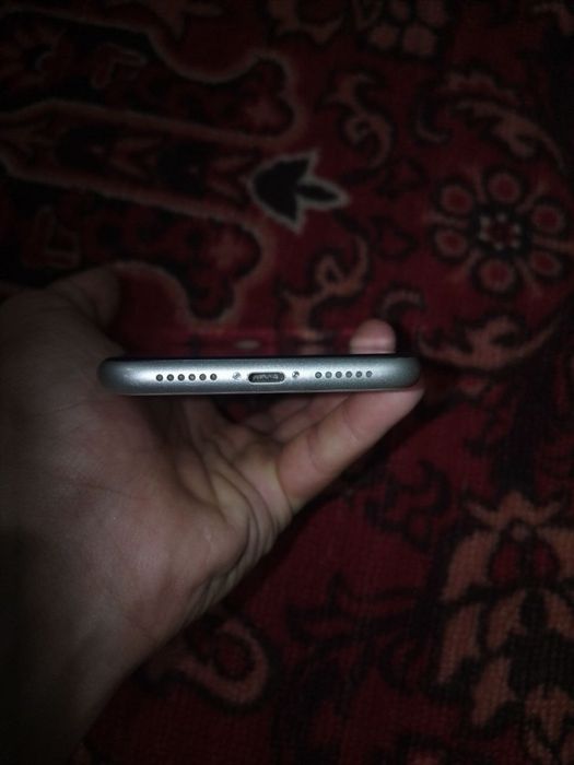 Iphone 11 srochna sotiladi