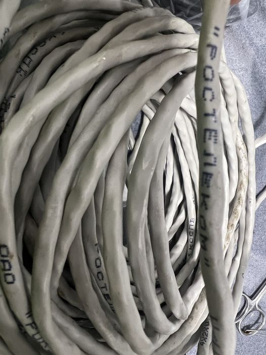Сетевые провода для оргтехники .Куплены в Москве.