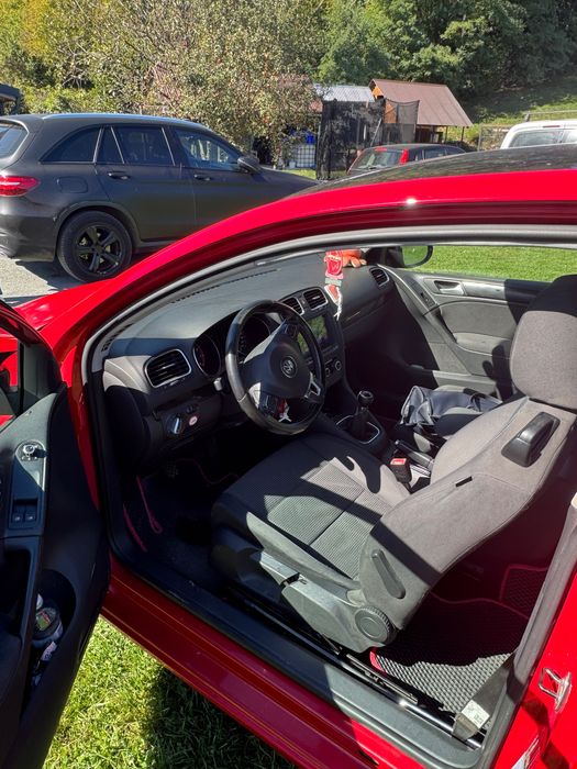 Se vinde golf 6 an 2010