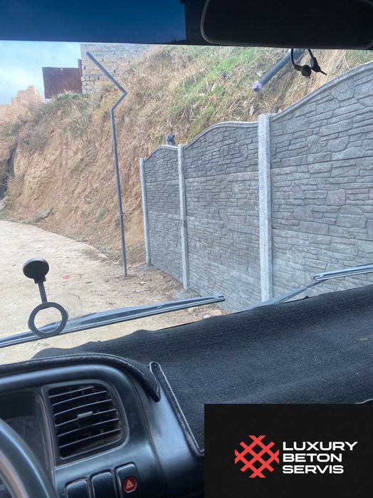 Декоративный бетонный забор