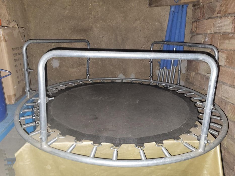 Продава се батут