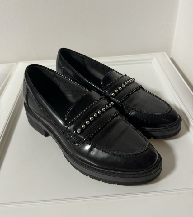 обувки лоуфъри размер 36 черни нови