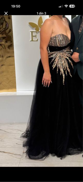 Vand rochie de seara