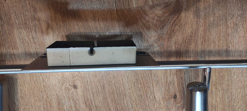 Осветителен спот пръчка с 4 крушки