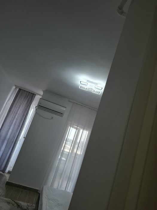 Închiriez pe termen lung garsoniera pe Tineretului 17 .chiria lunara 1550 lei+garantie 1550 lei.fara animale de companie