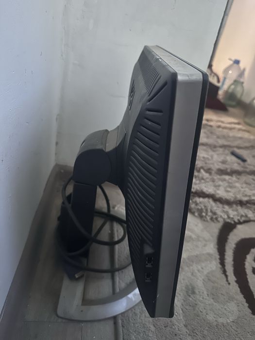 Монитор от компьютера 5000