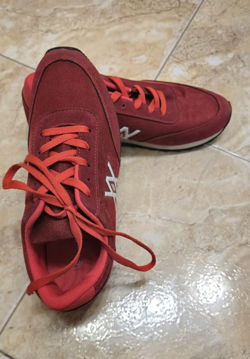 Нови дамски маратонки