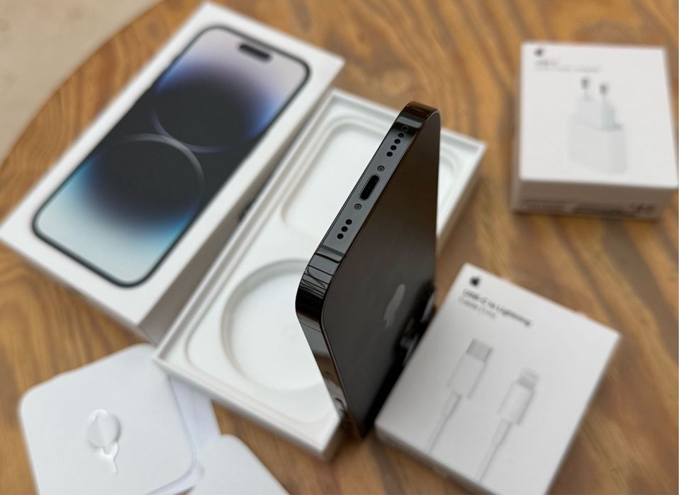 iPhone 14 PRO • 256 GB • 96 % Bateria