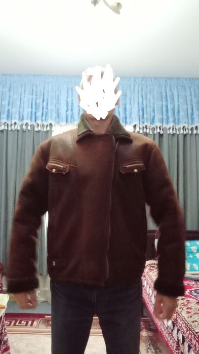 Продаётся дублёнка в хорошем состоянии.