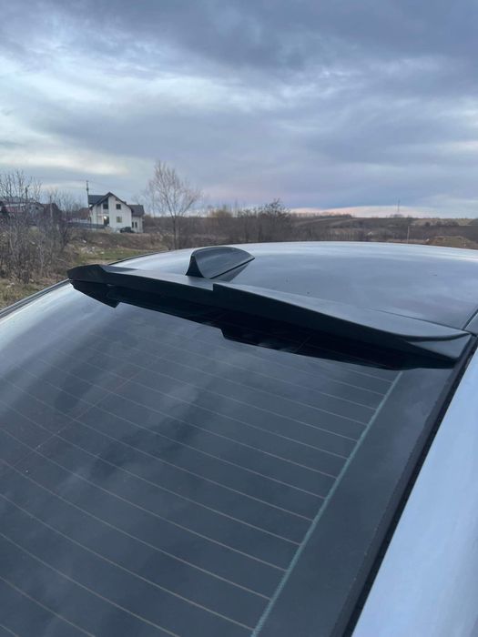 Negru Lucios * Eleron Pleoapa Codita Luneta BMW E60 E90 F30 High M4