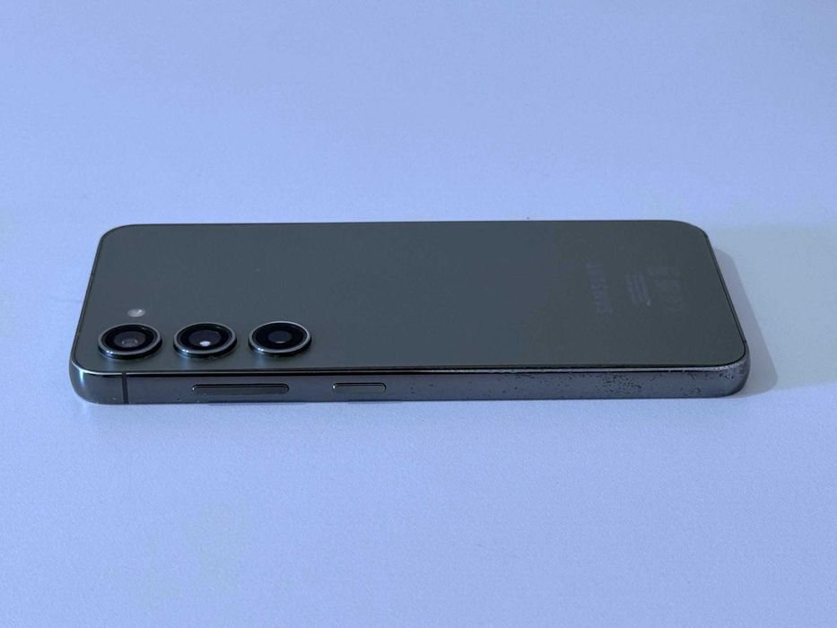 Бартер! Samsung Galaxy S23 256GB Green (Зелен)