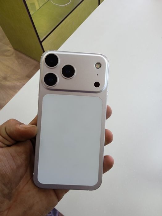 Айфон XR в корпусе 17 айфона