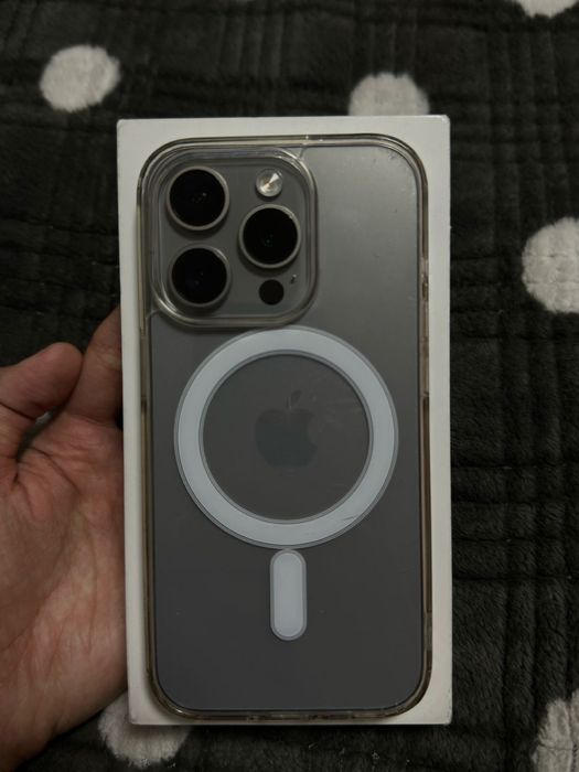 Продам iPhone 15 Pro 256