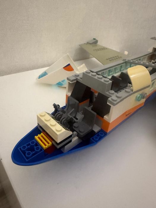 Lego самолет сити