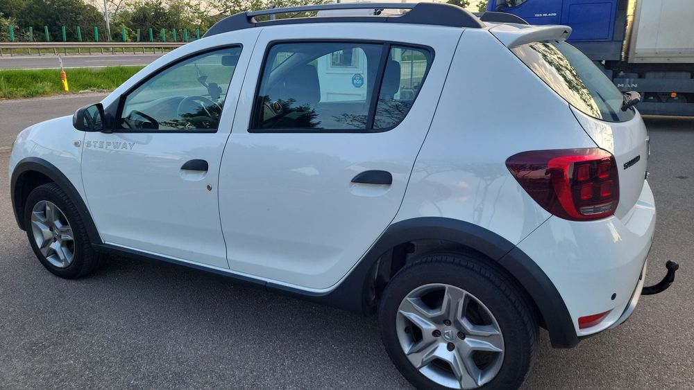 Dacia Sandero Stepway-2017 GPL fabrica