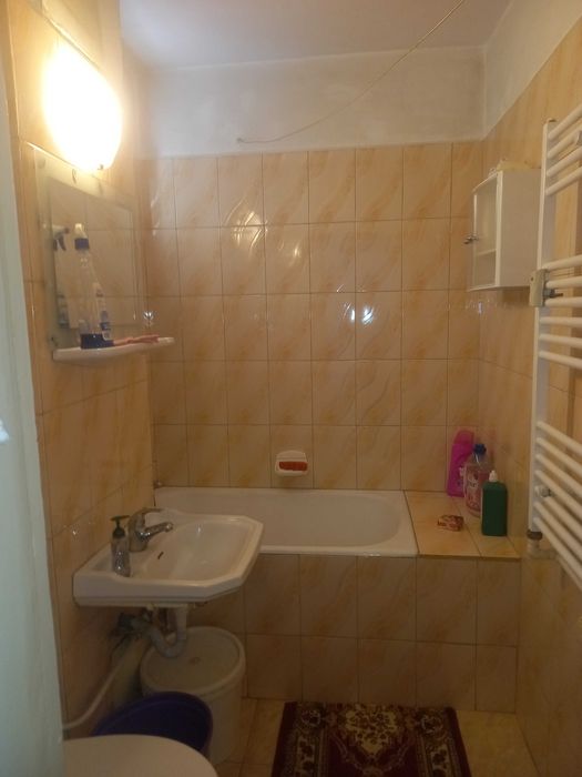 Vand apartament 2 camere