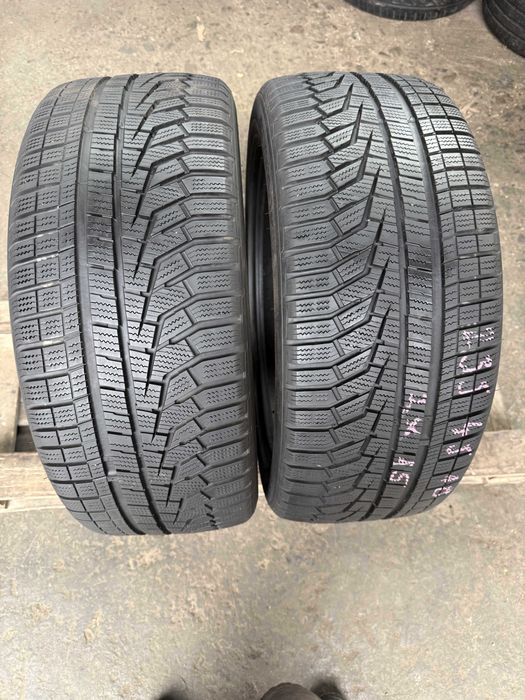 2x Anvelope iarna 235/45 r18 M+S - Hankook Winter I Cept Evo2