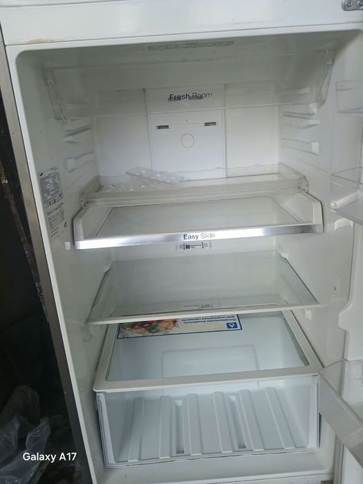 Продам холодильник Samsung