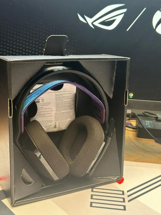 СРОЧНАЯ ПРОДАЖА Logitech G335 наушники