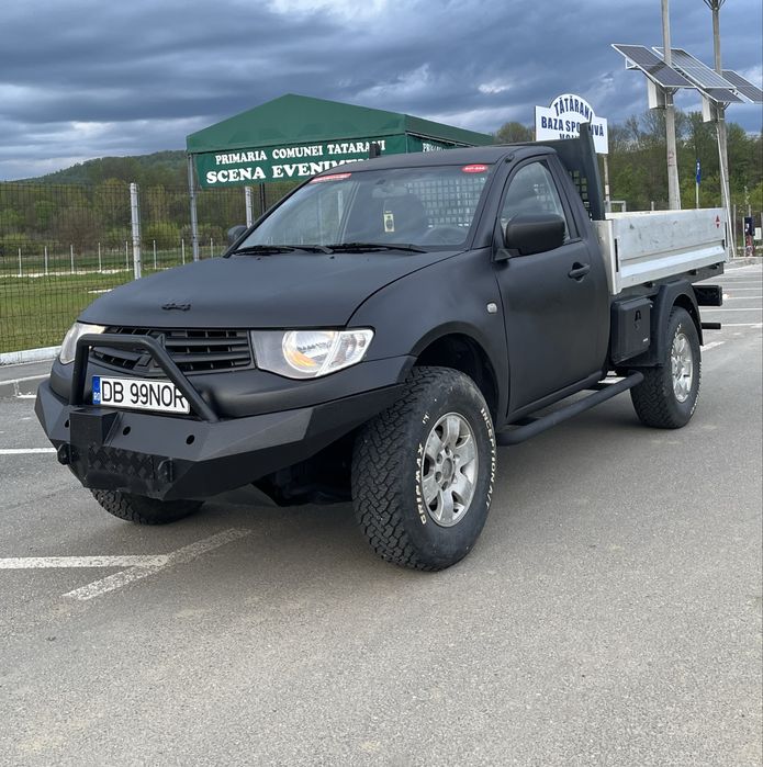 Mitsubishi l200 2010 Pick-up Nu(navara,mazda BT 50)