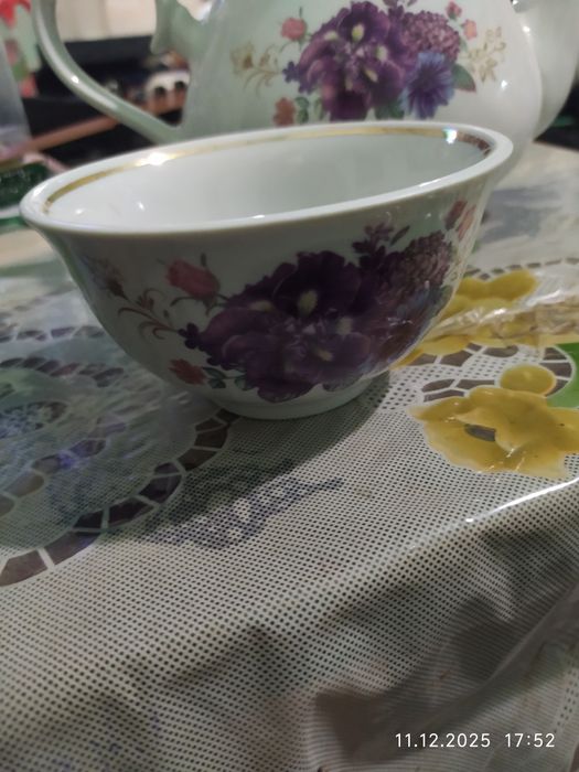 Продам чайный сервиз.Узбекистан.